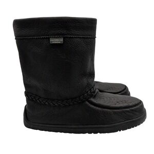 Manitobah Tamarack half leather mukluks in black W10, M8
